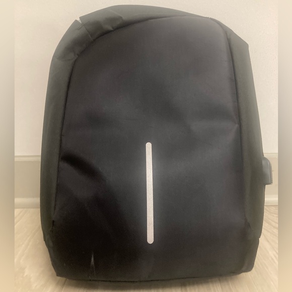 BACK PACK - Picture 2 of 2